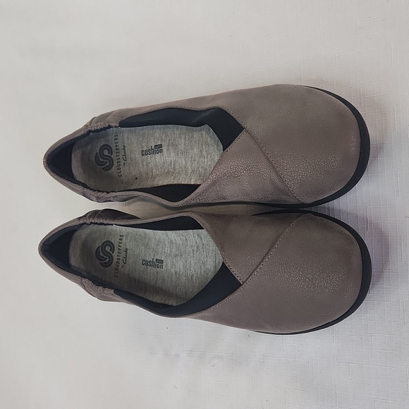 Clarks Cloudsteppers Sillian Greer Loafers Flats. Size 7 - Picture 2 of 7